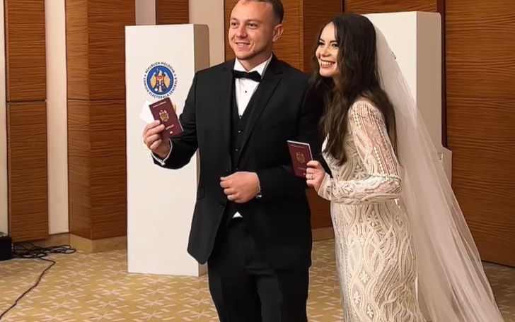 Cine sunt moldovenii care au mers la vot &icirc;n ziua nunții. Gestul lor a st&acirc;rnit admirația celor de acasă: &bdquo;Vă ador!&rdquo;